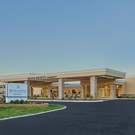 Delta Hotels By Marriott Chicago Уиллоубрук Экстерьер фото