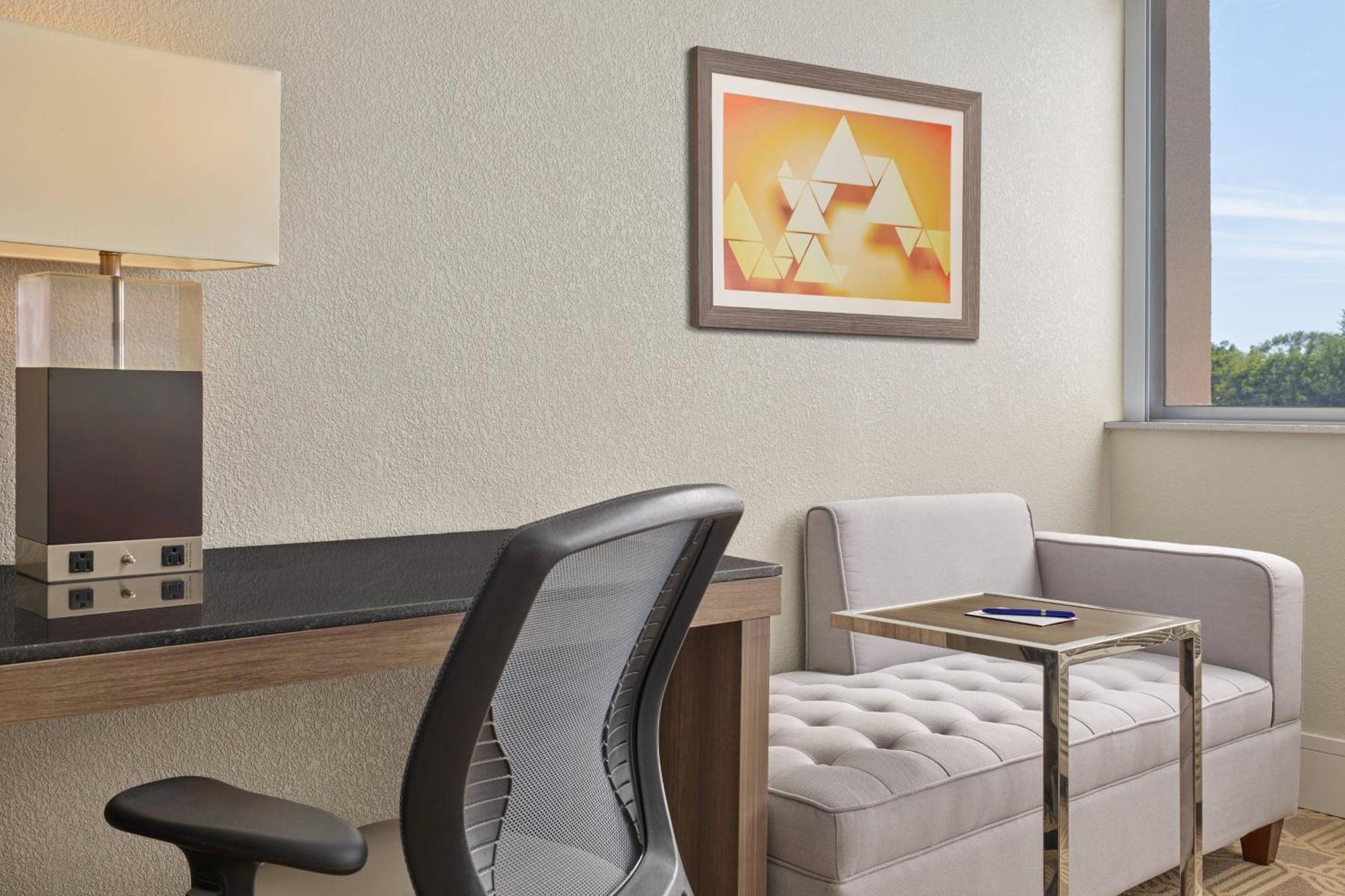 Delta Hotels By Marriott Chicago Уиллоубрук Экстерьер фото