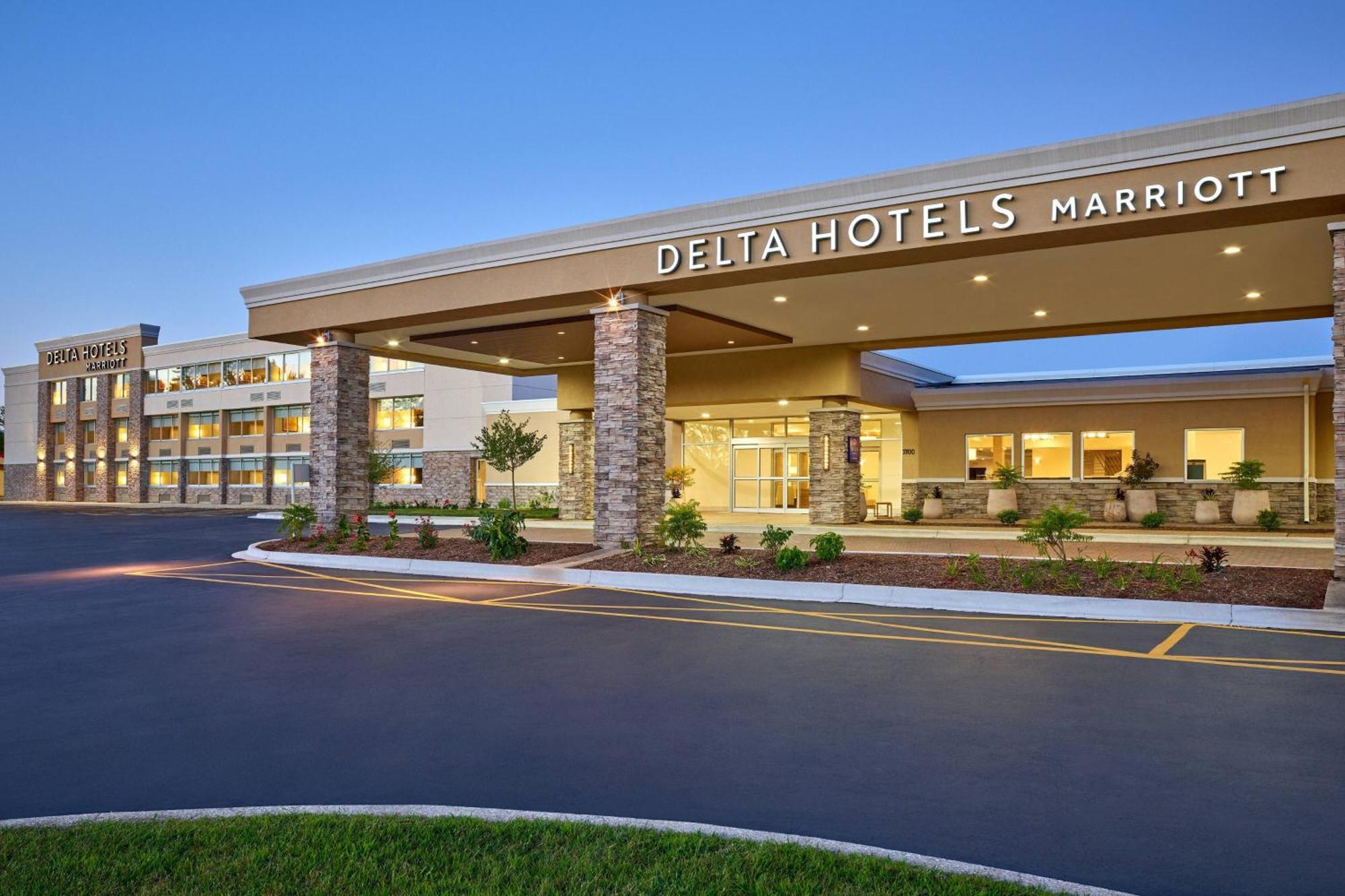 Delta Hotels By Marriott Chicago Уиллоубрук Экстерьер фото
